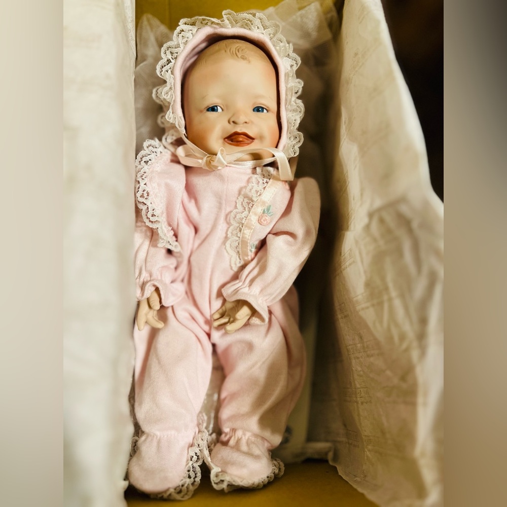 Ashton Drake “Megan Rose” 1993 Collectible porcelain Doll with COA